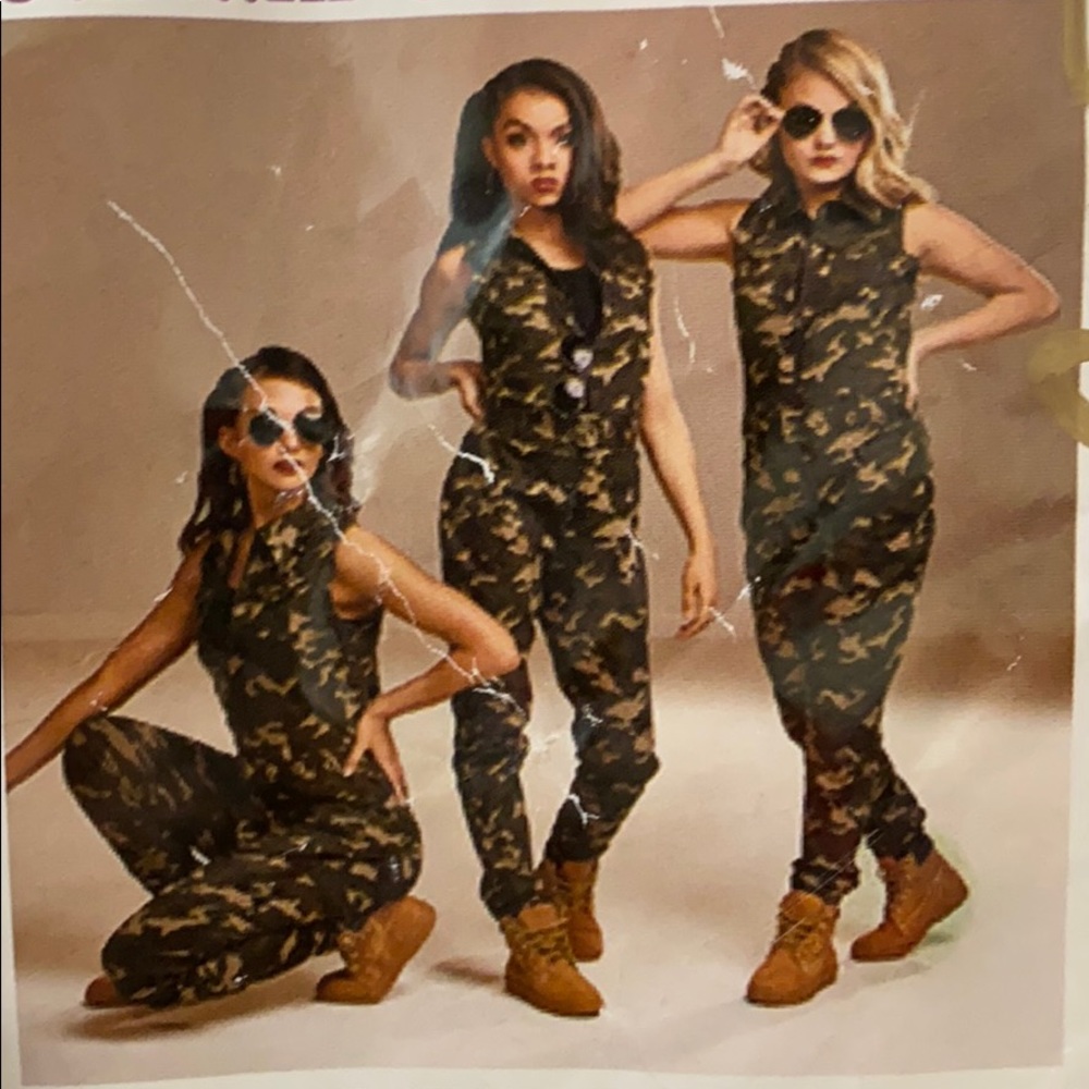 military hip hop costume